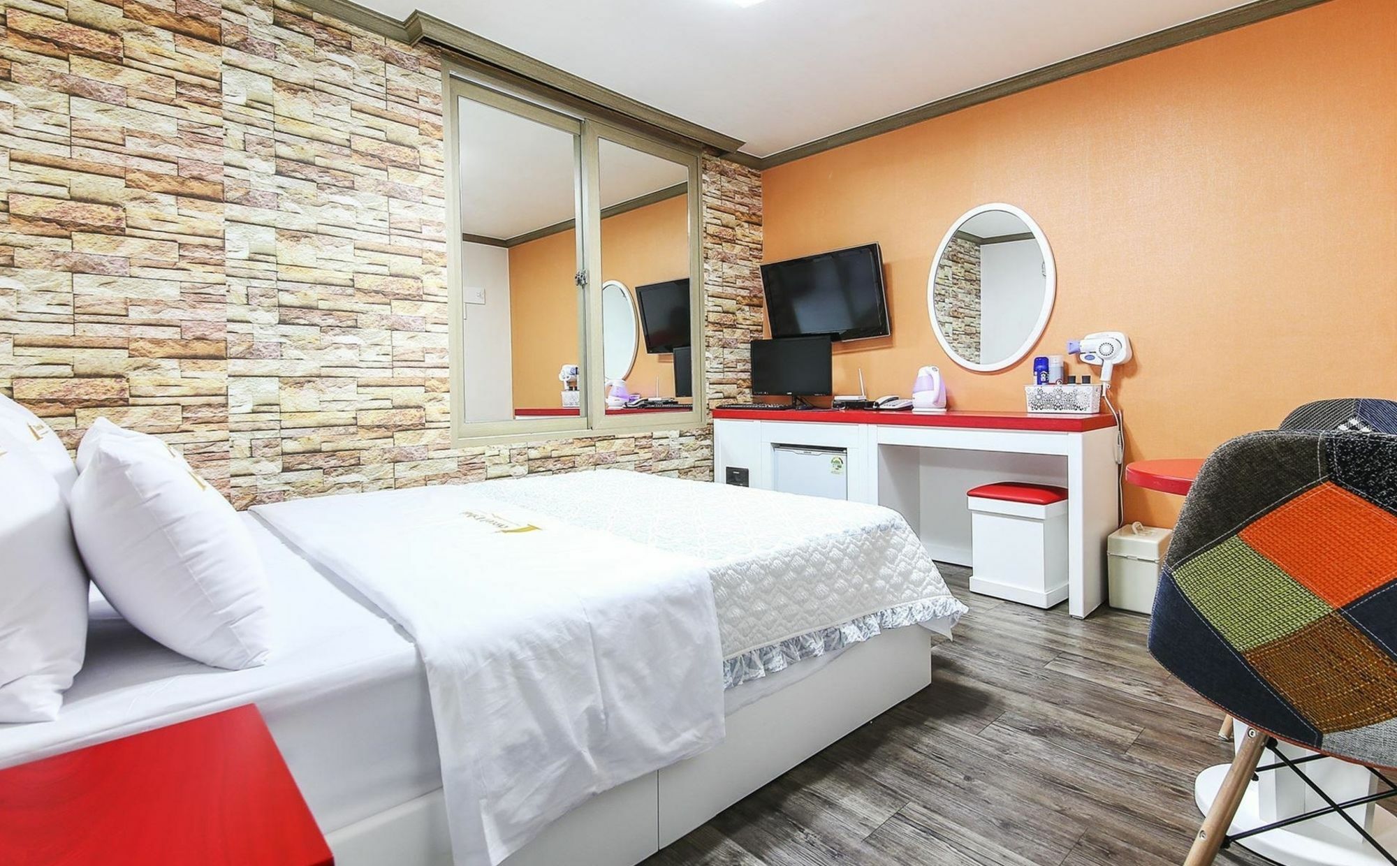 Dubai Motel Daejeon Ngoại thất bức ảnh